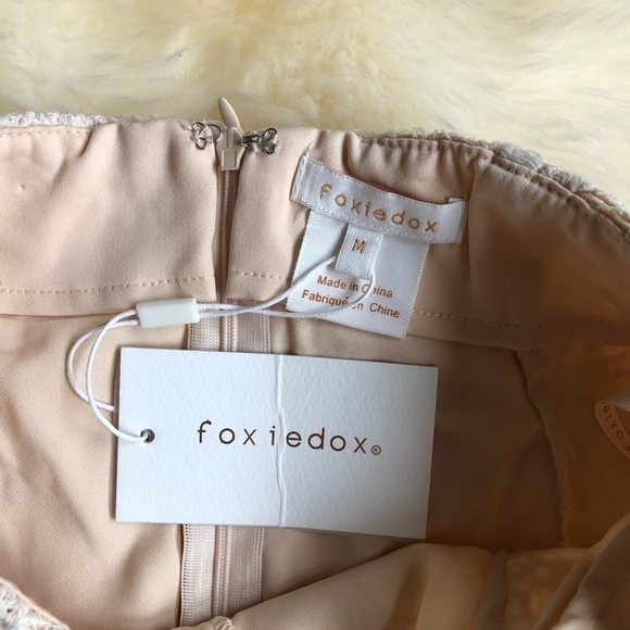 Foxiedox Sandstone Floral Lace High Waist Shorts M - Picture 4 of 6